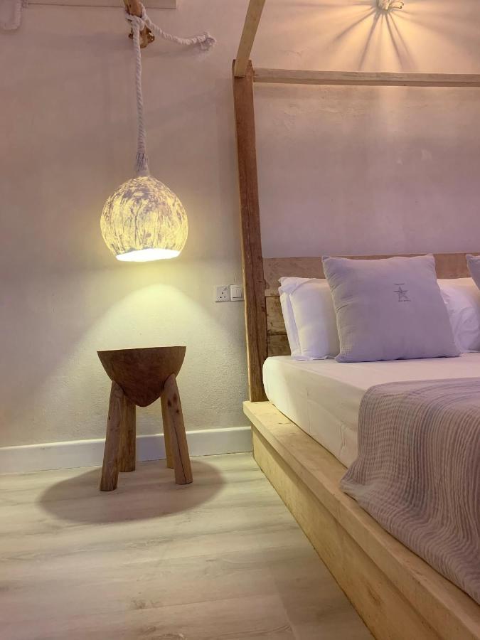 Отель Thari Fushi Luxury Maldivian Experience Thinadhoo  Экстерьер фото